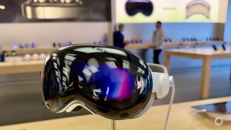 Apple chiede agli utenti Vision Pro cosa pensano dei prodotti Meta e Amazon